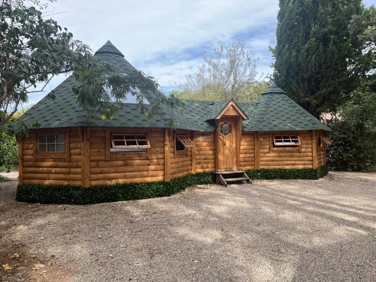Les Hebergements Insolites Taradeau Exterior photo